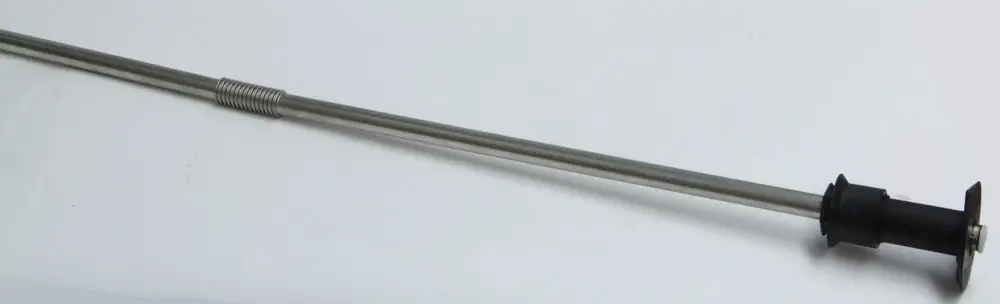 Langes Metallrohr mit einer Gummigriffstelle am Ende, geeignet für Temperaturmessungen in Heizsystemen, möglicherweise von Daikin.